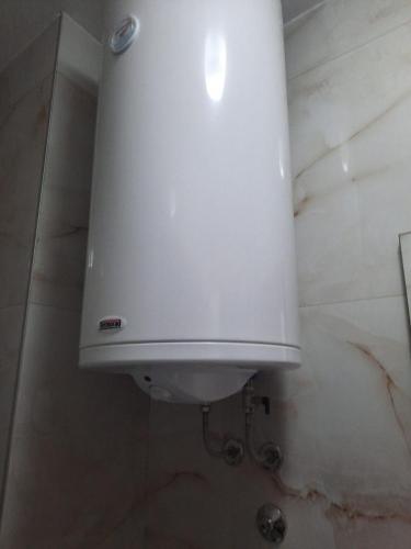 hitni slucajevi vodoinstalater beograd, hitni slucaj vodoinstalater beograd, popravka bojlera, ciscenje kamenca